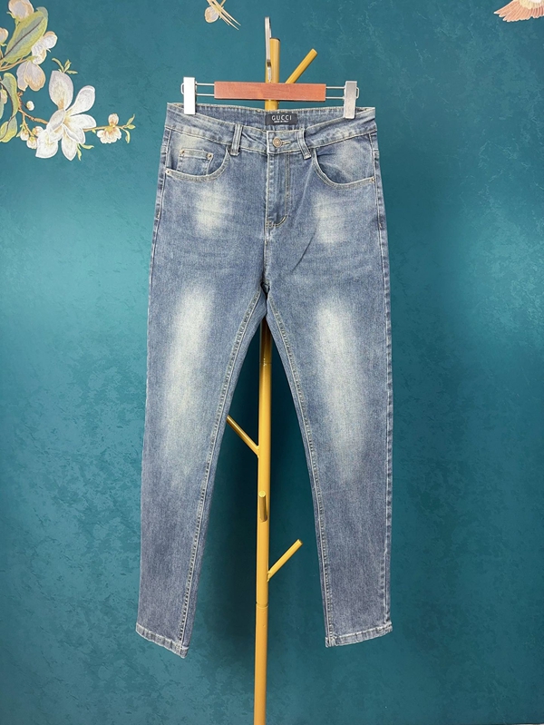 ブランドジーンズ背面デザイン